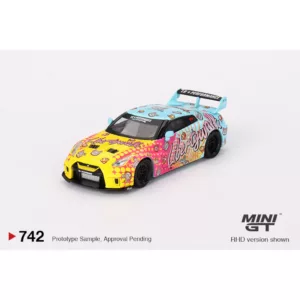 MINI GT 1/64 2023 Nissan GTR R35 LB-Silhouette Ver.1 #742